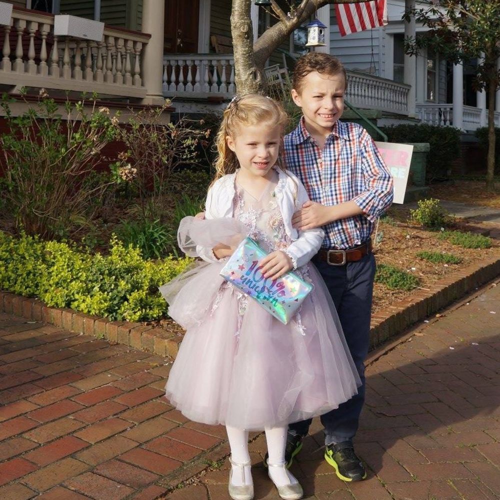 Meet your Posher, Holly